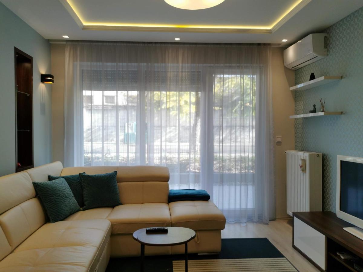 Luna Apartment Будапеща Екстериор снимка