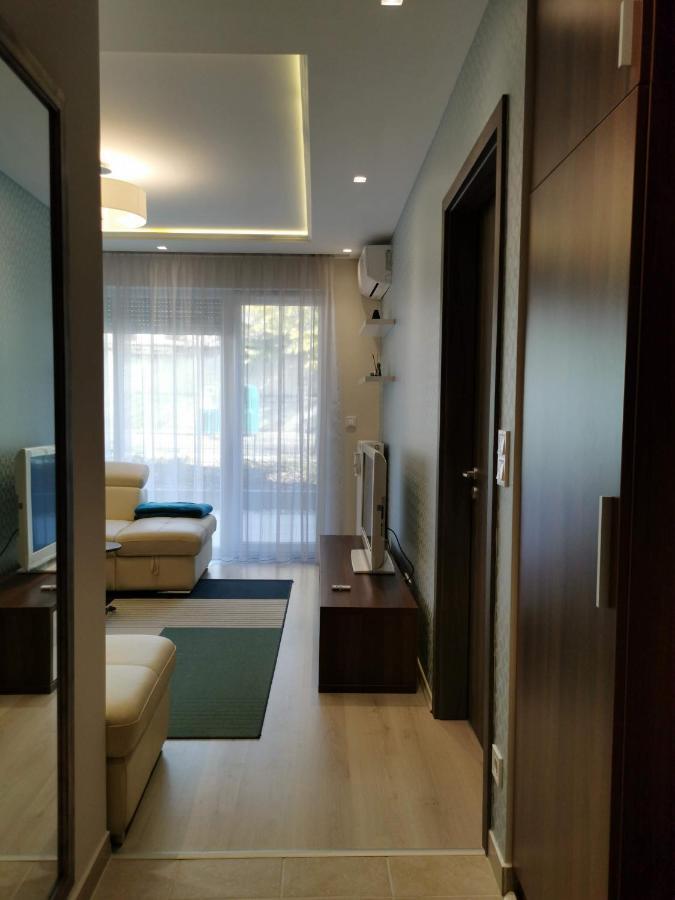Luna Apartment Будапеща Екстериор снимка